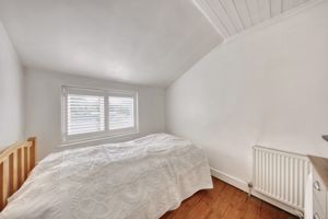 Bedroom- click for photo gallery